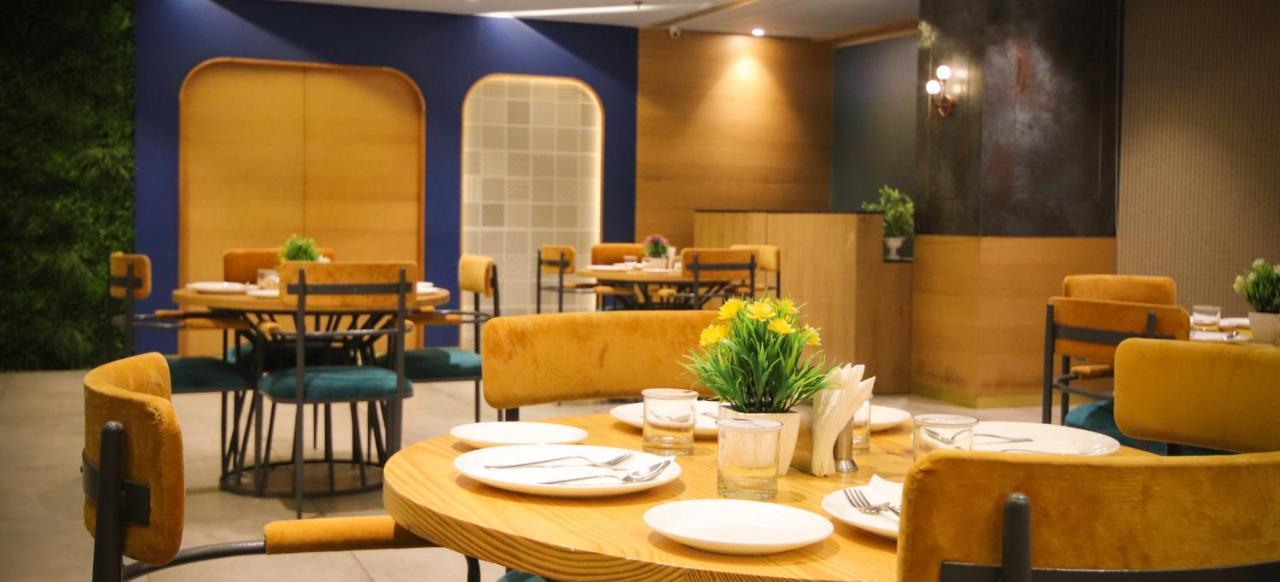 Pinnacle Grand Hotel Ahmedabad Luaran gambar